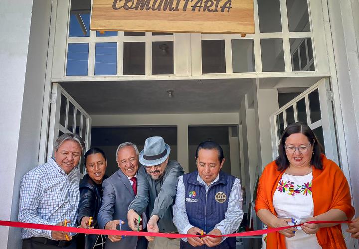 Impulsa comunidad de Benito Juárez reinauguración de biblioteca pública