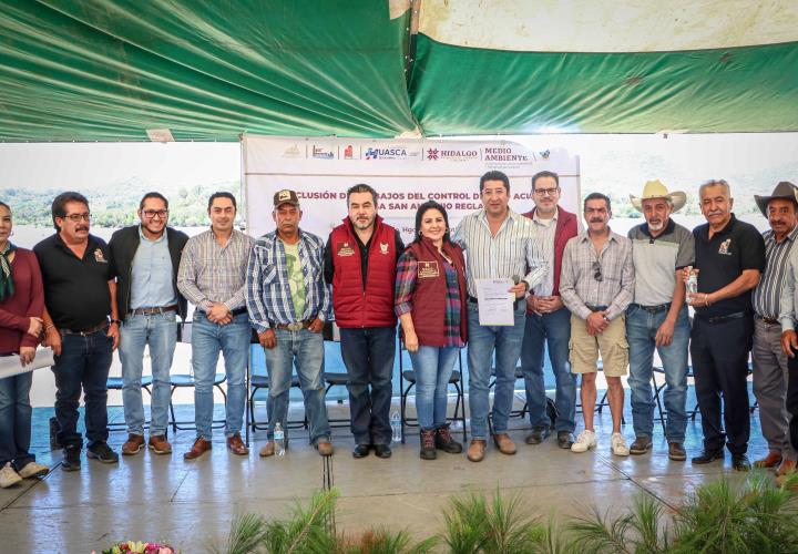 Retiran más de 13 hectáreas de lirio acuático en presa San Antonio Regla