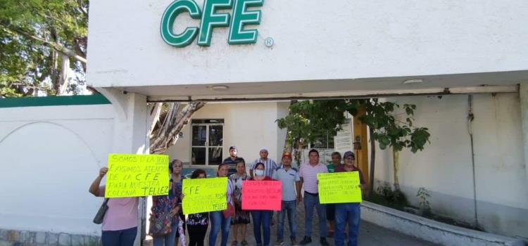 Protestaron contra CFE