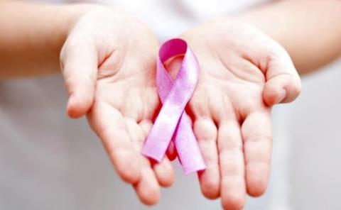 Centro de Salud concientiza sobre el cáncer de mama 
