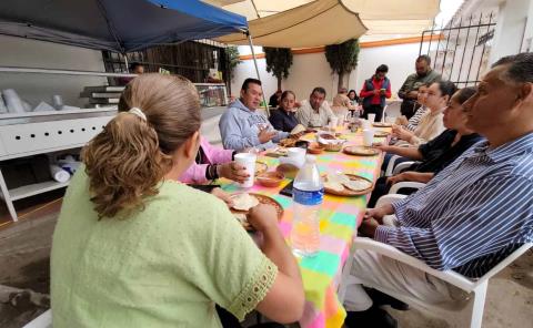 Convivió con pobladores edil Arnulfo Urbiola Román