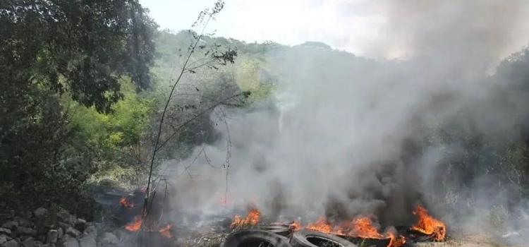 Sofocaron un incendio de montículos de llantas