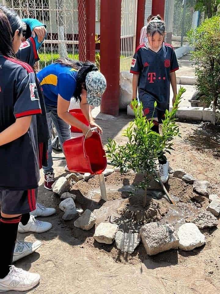 Fomentan reforestación  en estudiantes de ejidos