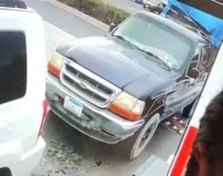 Robaron camioneta  en centro comercial