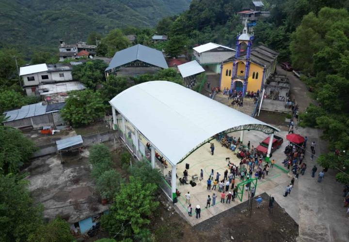 Celebró Huazalingo inauguración de auditorio 