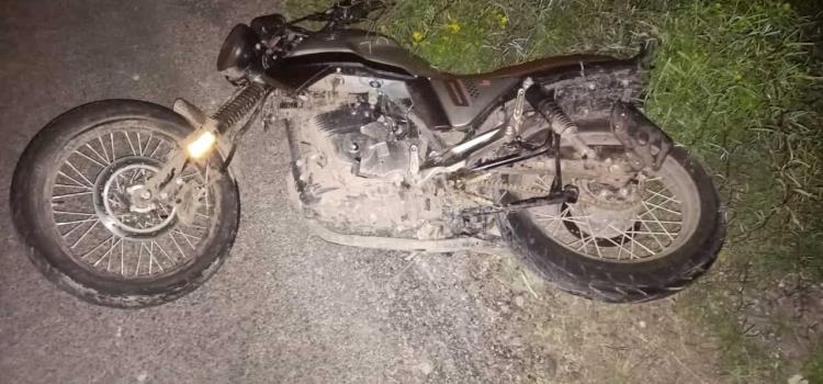 Mujer cayó de "moto"