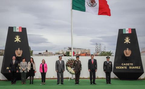 Inauguraron autoridades militares y estatales, Hemiciclo a los Héroes de Chapultepec