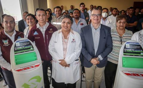 Recibe Hidalgo contenedores para disposición adecuada de medicamentos caducos