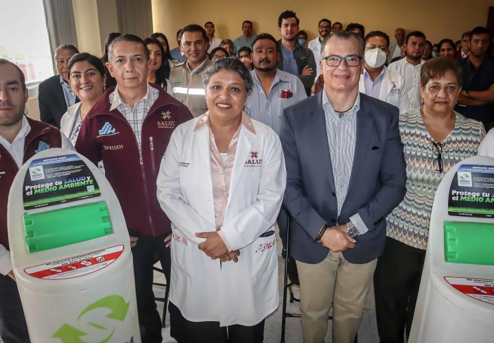 Recibe Hidalgo contenedores para disposición adecuada de medicamentos caducos