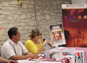 Presentan cartelera para el Xantolo 2023 de Orizatlán