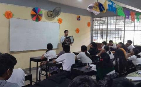 Dieron taller a alumnos de mantenimiento a computadoras en Nexcuayo 
