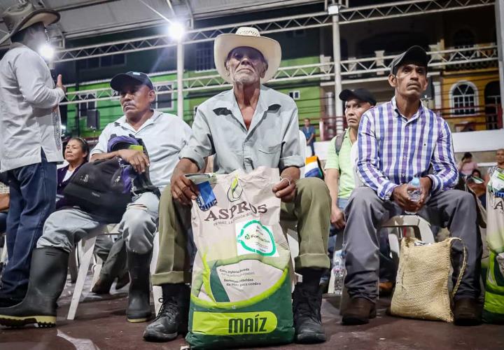 Apoya SADERH a la mujer rural