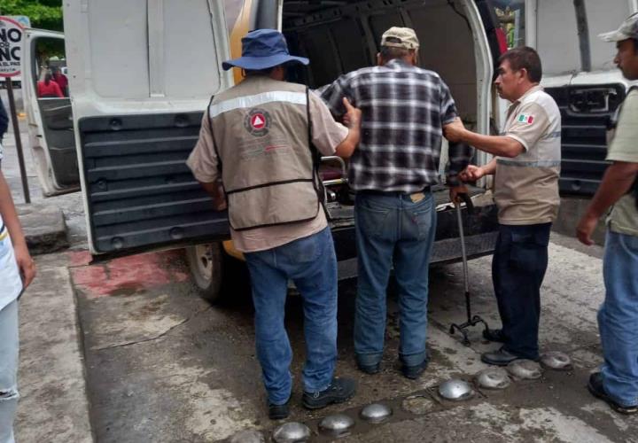 Sufrió adulto mayor fuerte caída en la Zaragoza