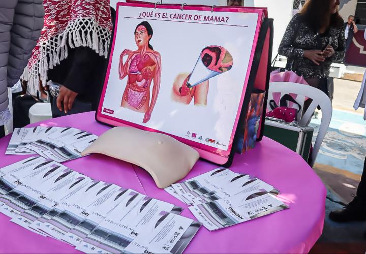 Continúan actividades del mes rosa para fomentar la detección de cáncer de mama