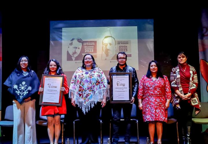 Jovany Cruz y Aída Padilla, ganadores de los Premios Estatales de Literatura 2023