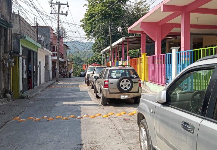 Colocaron boyas frente al preescolar de San Miguel