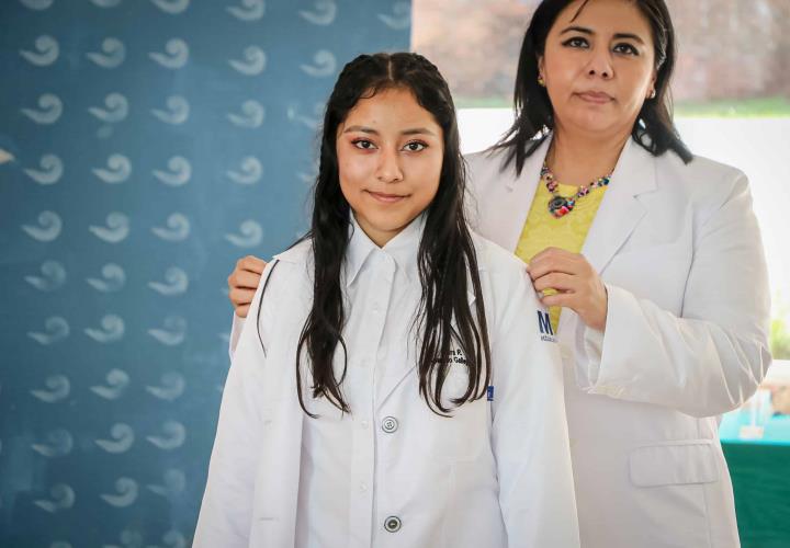 Futuros médicos de la UICEH inician prácticas en la Otomí-Tepehua