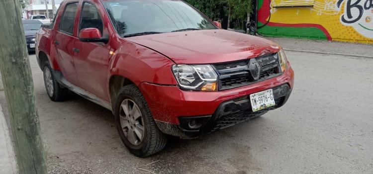 Chocó camioneta contra un automóvil