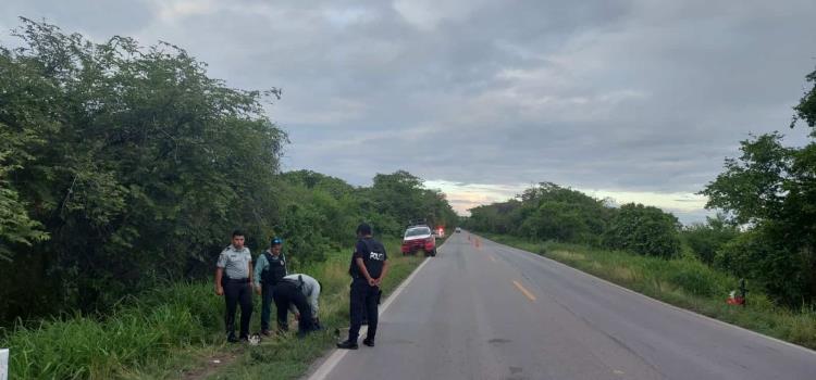 Dos lesionados al caer de moto