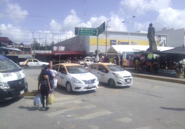 Transporte saturado por Xantolo