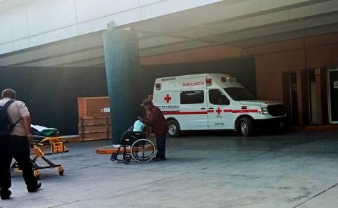 Sin ambulancias el Hospital del IMSS