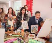 Con talleres de pintura Gobierno de Hidalgo impulsa el bienestar