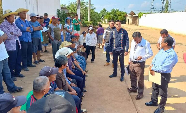 Conformaron el comité de obras en Acatepec