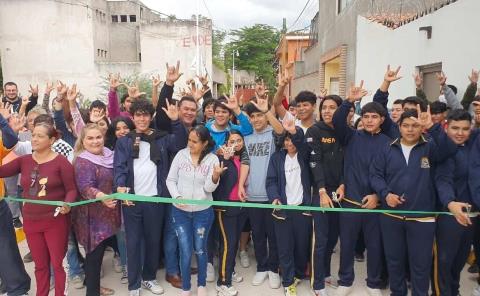 Arnulfo Urbiola Román inauguró pavimentación