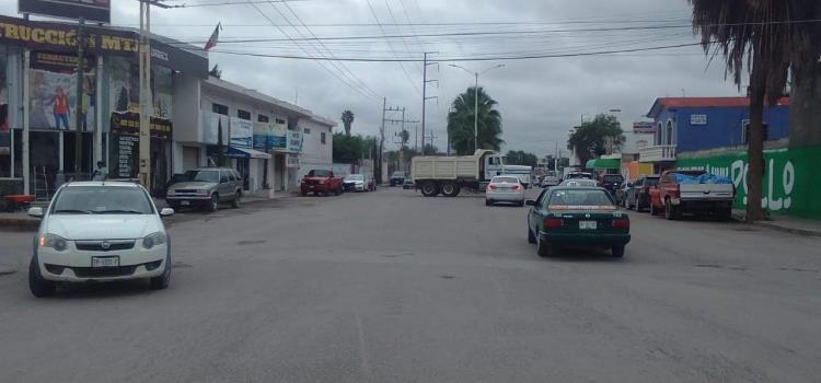 Camionero a punto de ocasionar percance