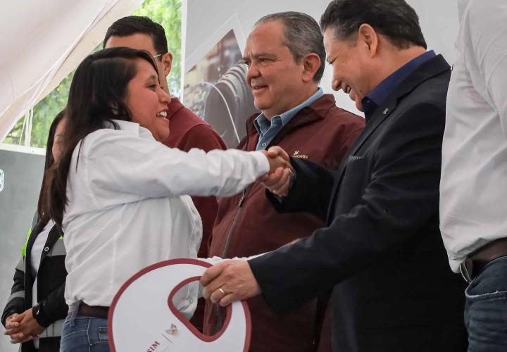 Menchaca Salazar anuncia acciones para garantizar el suministro de agua