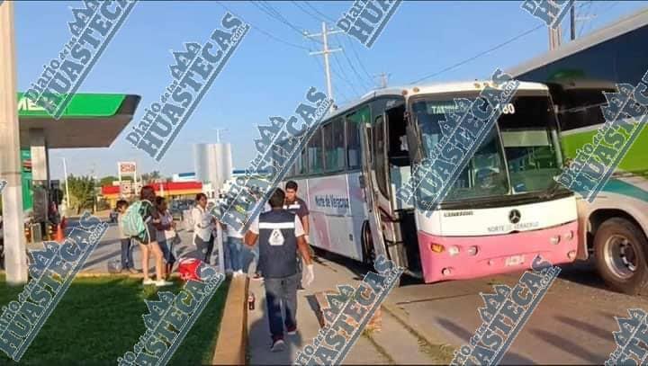 Autobuses se impactaron