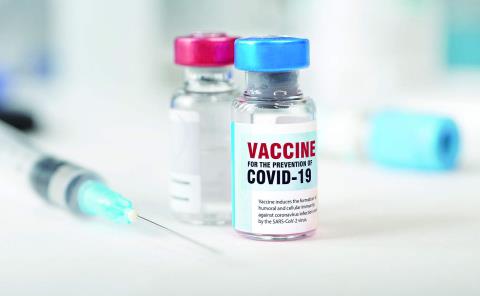 En $5 mil la vacuna contra Covid      
