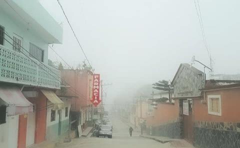Neblina y frío extremo invade el municipio 
