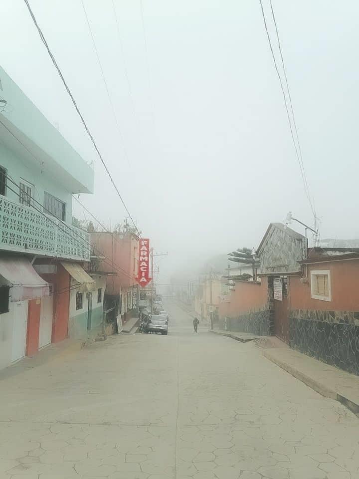 Neblina y frío extremo invade el municipio 