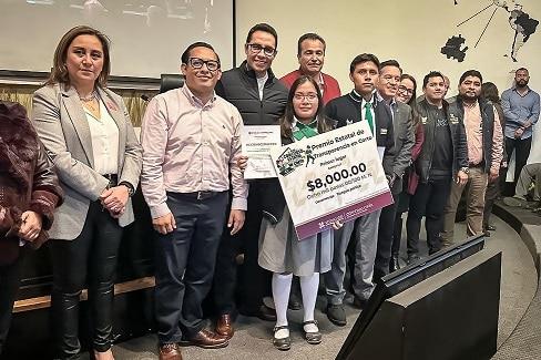 Premian a jóvenes ganadores del Concurso Transparencia en Corto