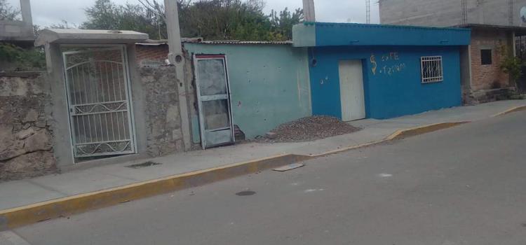 Balacean una casa