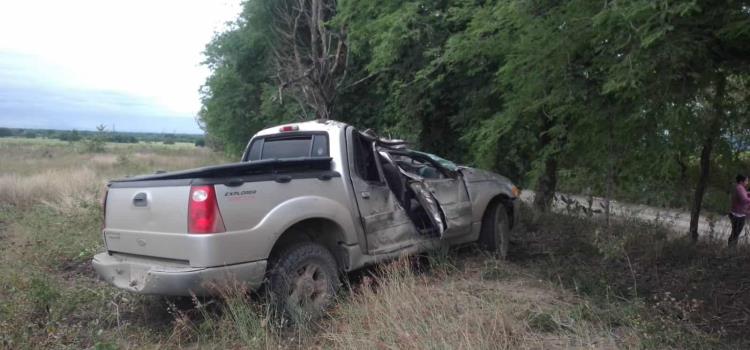 VOLCÓ CAMIONETA RUMBO A CHANTOL