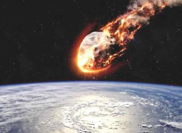 Amenazan la Tierra dos asteroides