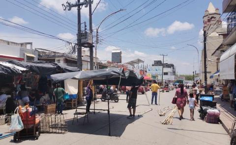 Autorizan 18 días al "Tianguis Navideño"