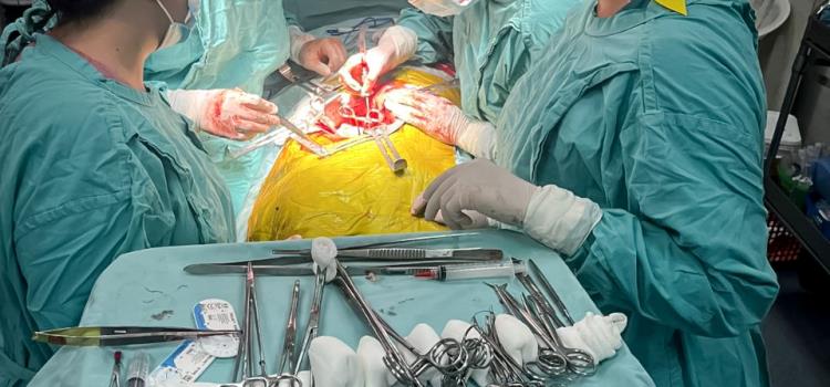 Realizan trasplante renal en el Hospital General de Pachuca