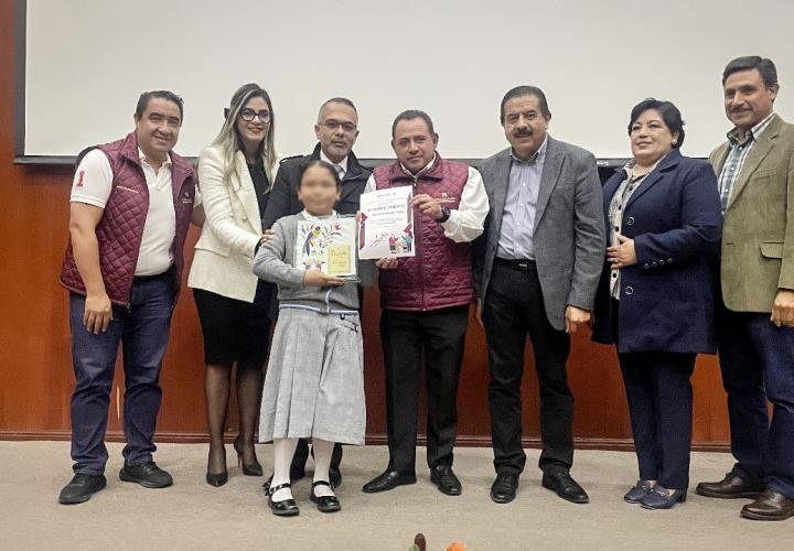 IHE premia a ganadores de concurso Mis Abuelos... Lazos Muy Especiales 2023