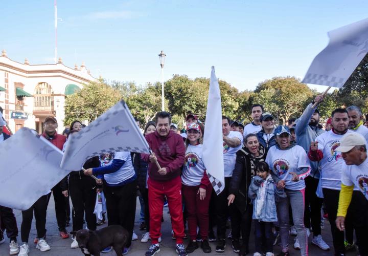 Titular de la SSH participó en la Carrera Familiar de Apan