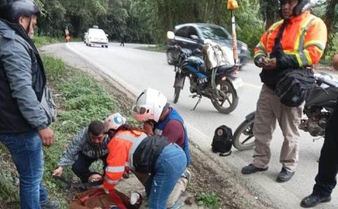 MOTOCICLISTA SE FRACTURÓ