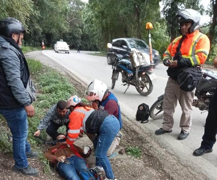 MOTOCICLISTA SE FRACTURÓ