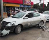 Taxista provocó fuerte accidente