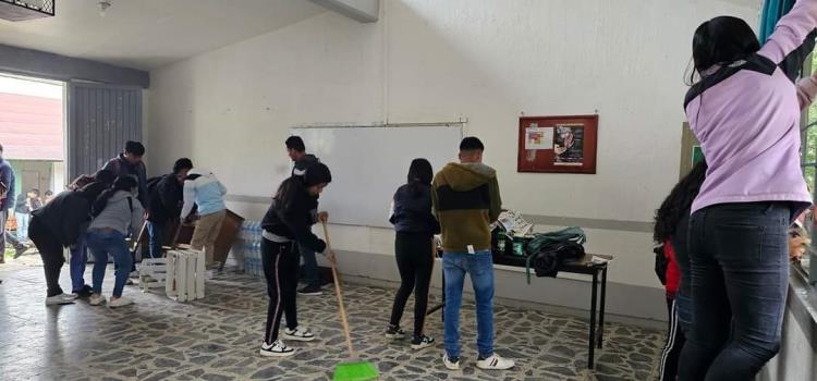 Realizaron limpieza en las aulas del Cobaeh