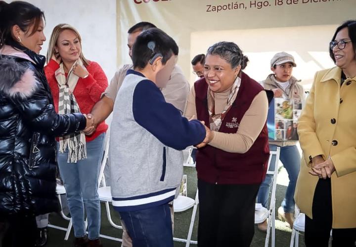 Entregan SSH y Patrimonio Social, ayudas funcionales en Zapotlán de Juárez