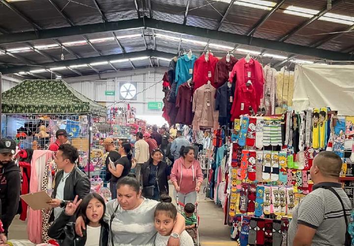 Invita OEEH a las familias al Tianguis Navideño 2023