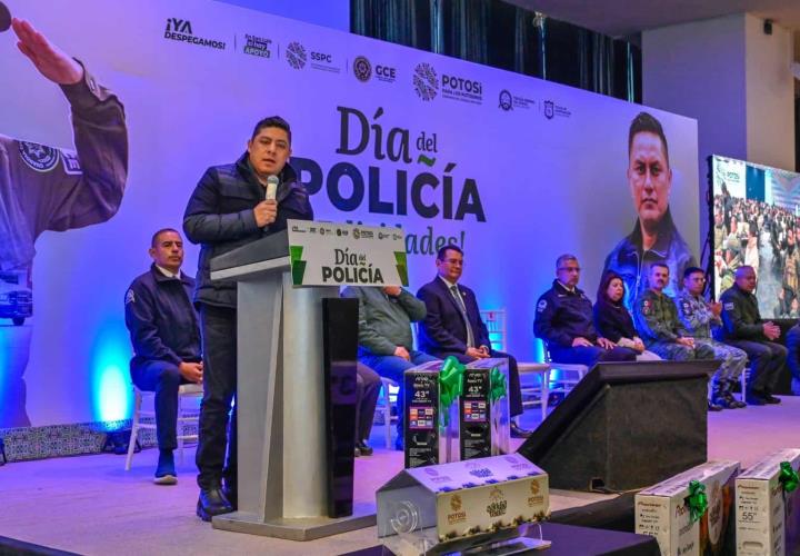 Reconocieron a los policías