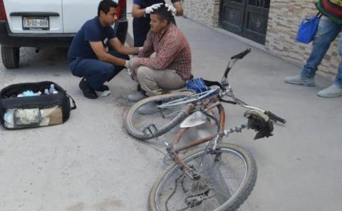 Albañil cayó de bicicleta